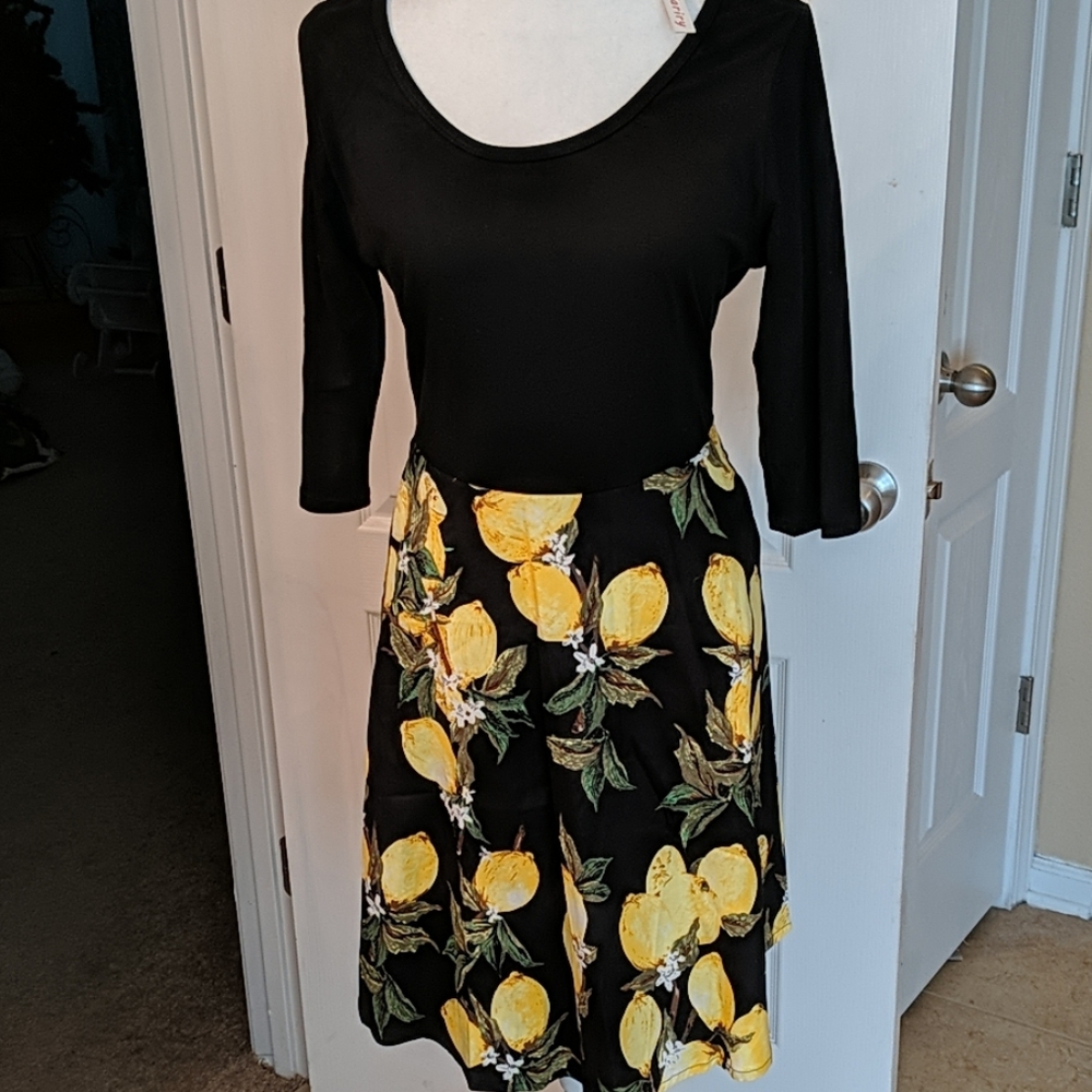 Black boutique lemon dress